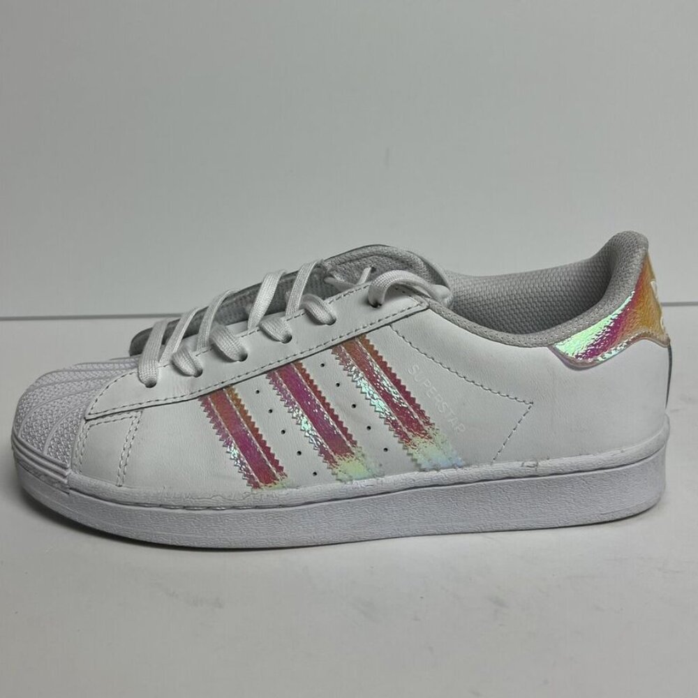 Adidas Girls Superstar Cloud Sneaker White Size 3 M Big Kid